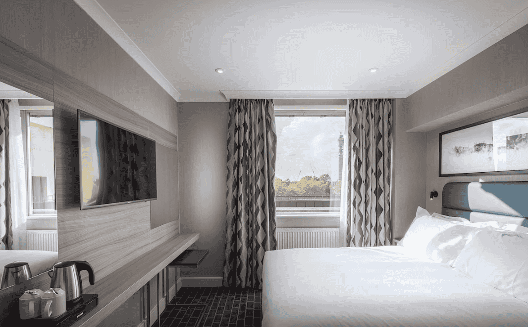 Twin-rom med to senger på City Sleeper at Royal National Hotel i Bloomsbury
